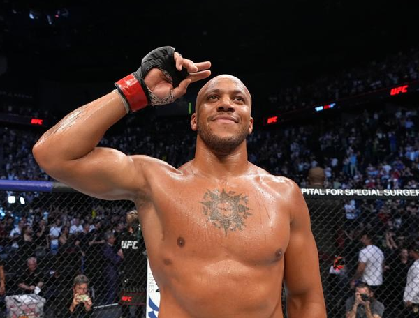 UFC 헤비급 잠정 챔피언,시릴 간 홈 경기에서 부활의 기회